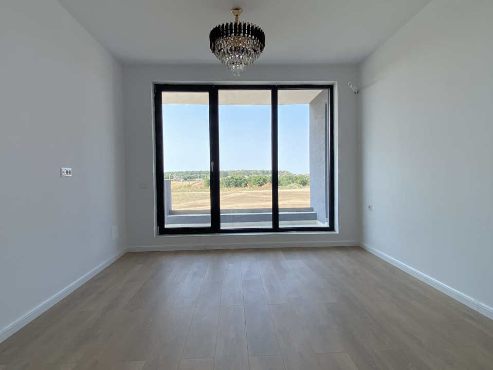 Vila moderna, 140mpu, 400mpt, panouri, utilitati! Comision 0%