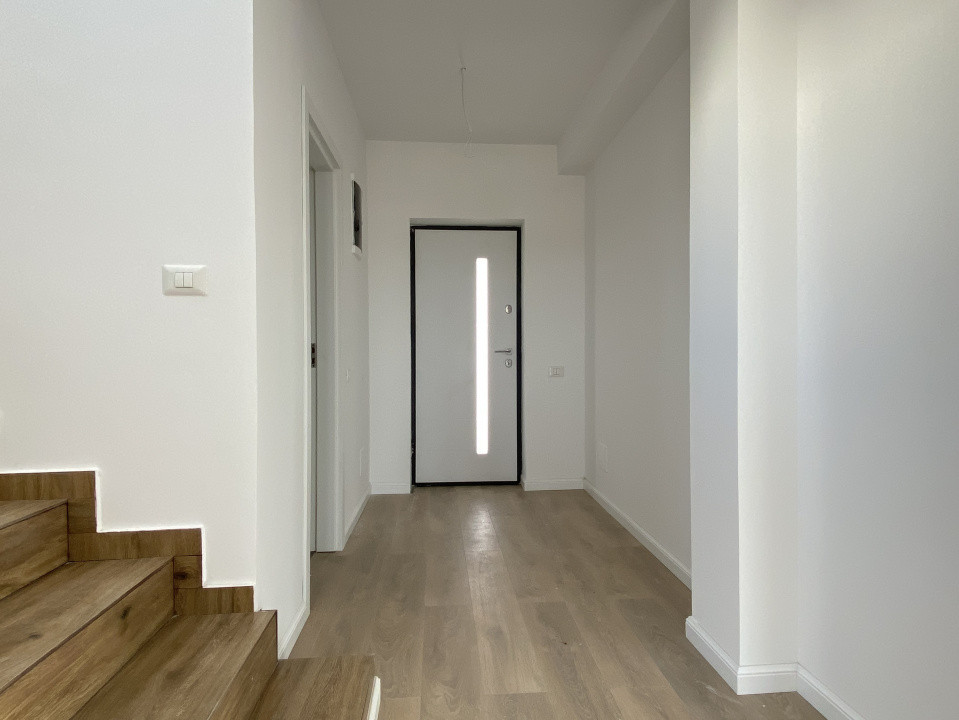 Vila moderna, 140mpu, 400mpt, panouri, utilitati! Comision 0%