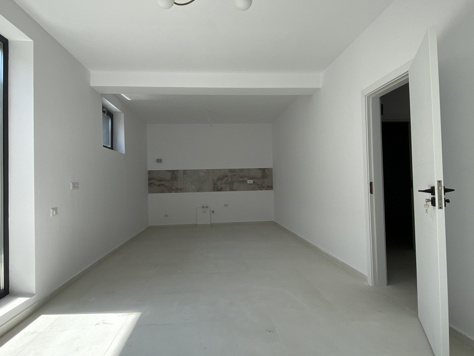 Vila moderna, 140mpu, 400mpt, panouri, utilitati! Comision 0%