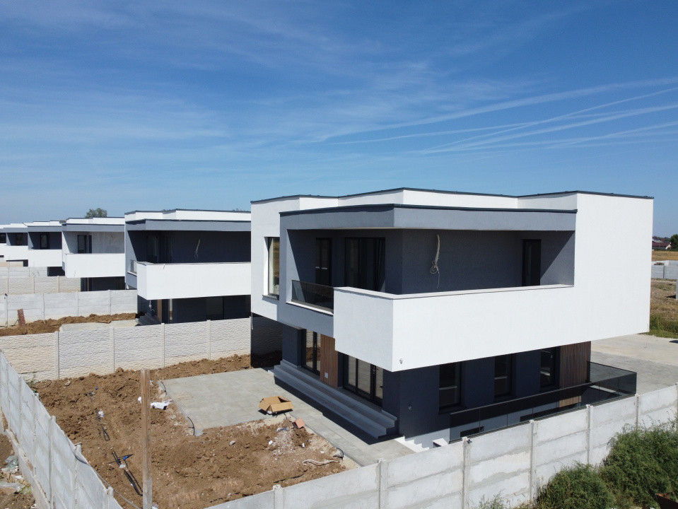 Vila moderna, 140mpu, 400mpt, panouri, utilitati! Comision 0%
