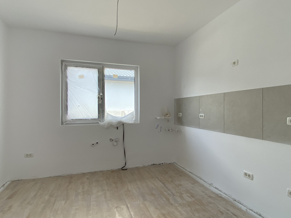 Casă nouă 4 camere, teren 430 mp și panouri fotovoltaice! Comision 0%!