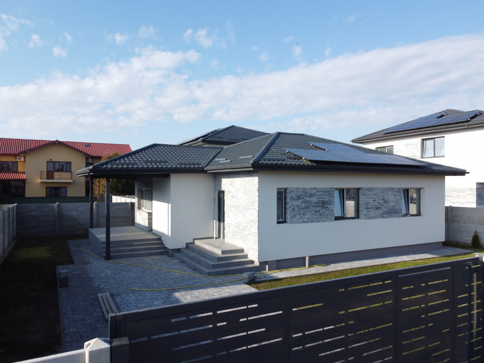 Casă nouă 4 camere, teren 430 mp și panouri fotovoltaice! Comision 0%!