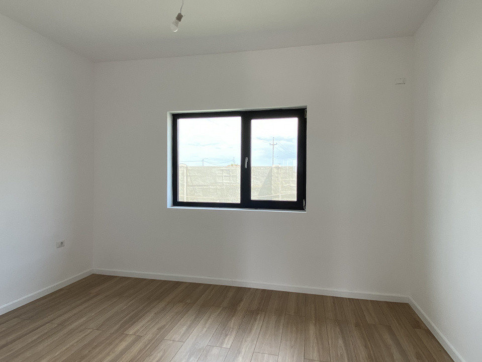 Casă pe parter, 4 camere, 100mp utili, 500mp teren, STB! Comision 0%!