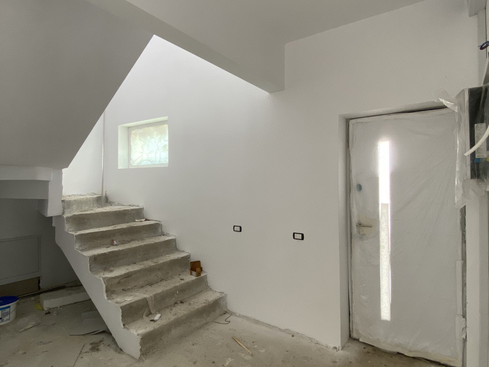 Casă individuală P+1, 4 camere, 430 mp teren, asfalt! Comision 0%