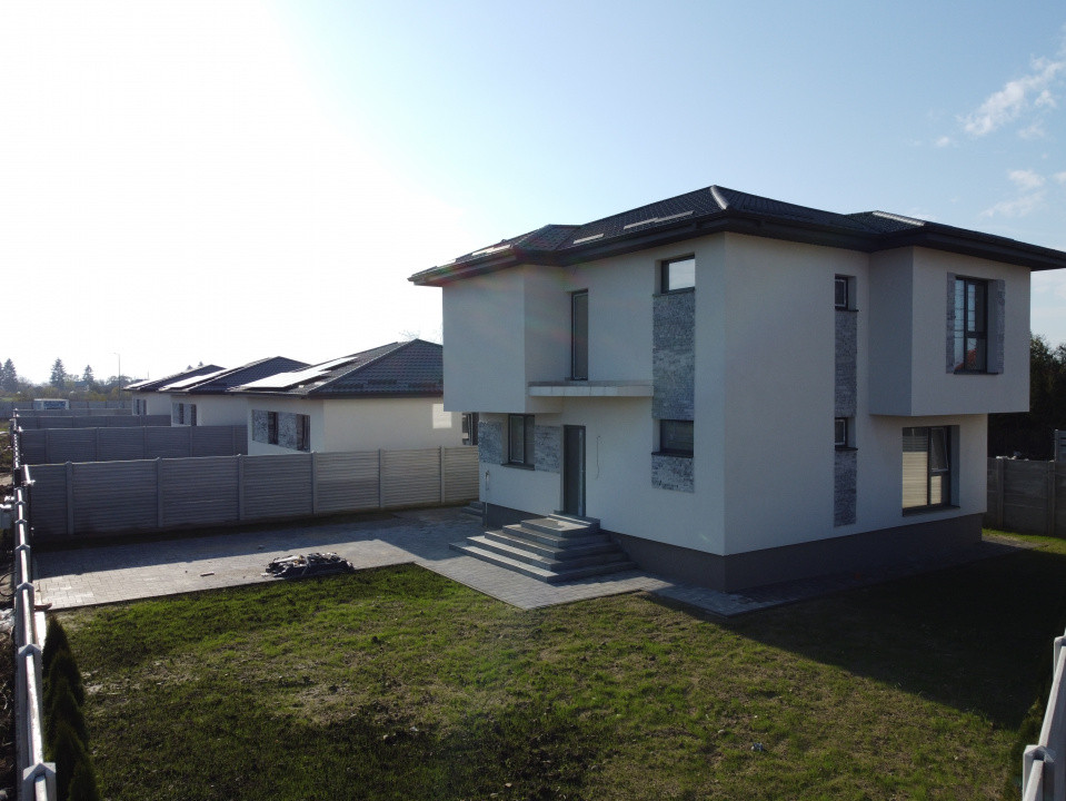 Casă individuală P+1, 4 camere, 450 mp teren, asfalt! Comision 0%