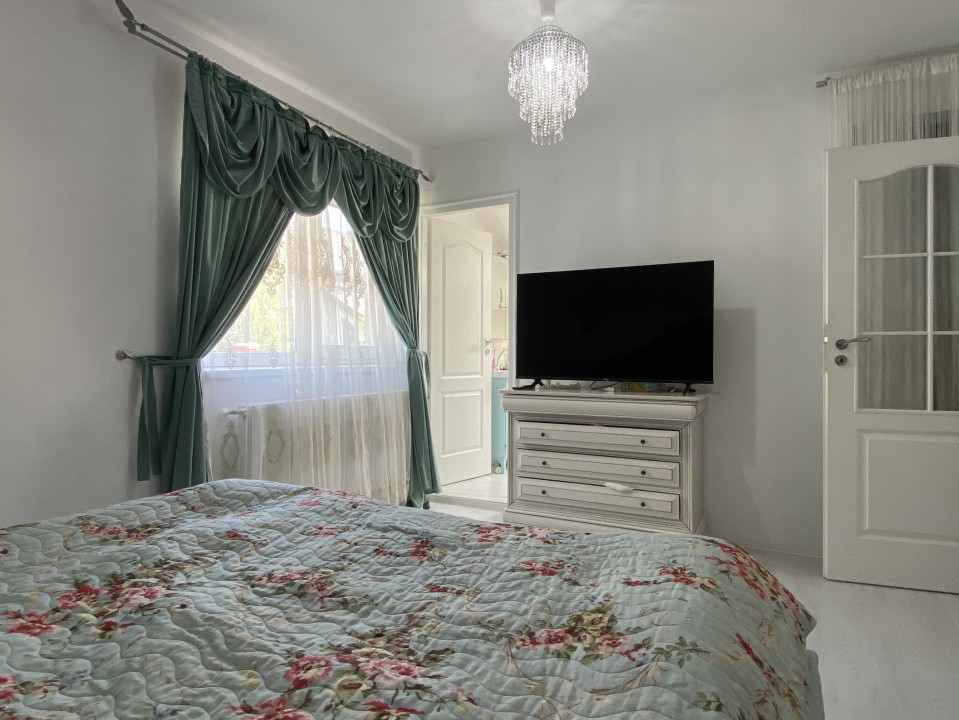 Vila moderna – toate utilitatile, gradina, garaj, foisor, STB! 