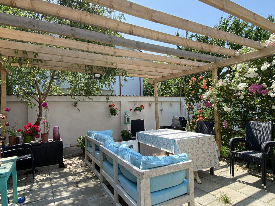 Vila moderna – toate utilitatile, gradina, garaj, foisor, STB! 