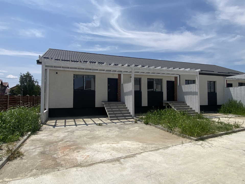 Oportunitate | 4 camere | 200 mp teren | La cheie – Domnești