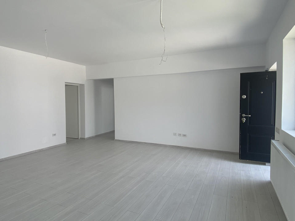 Oportunitate | 4 camere | 200 mp teren | La cheie – Domnești