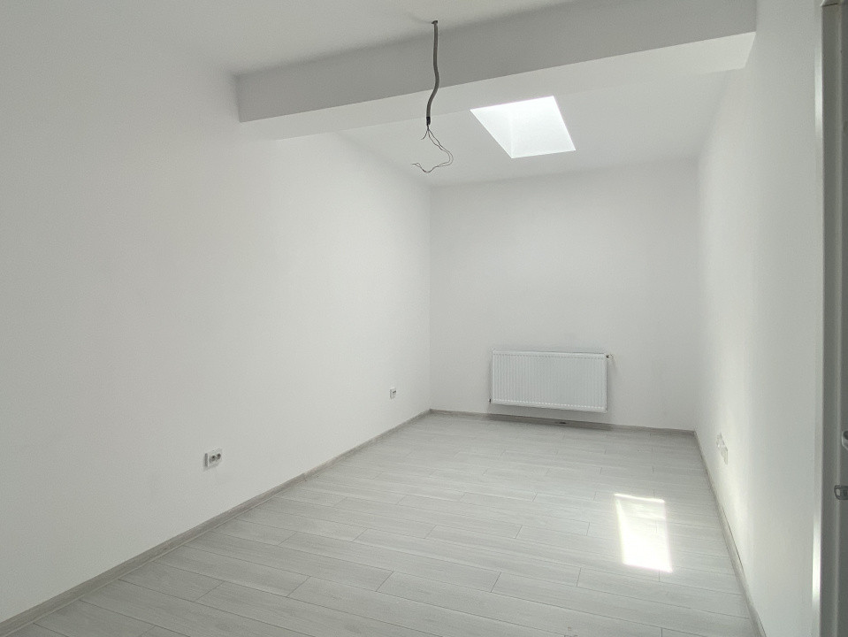 Oportunitate | 4 camere | 200 mp teren | La cheie – Domnești