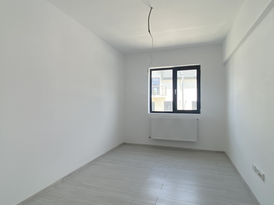 Oportunitate | 4 camere | 200 mp teren | La cheie – Domnești