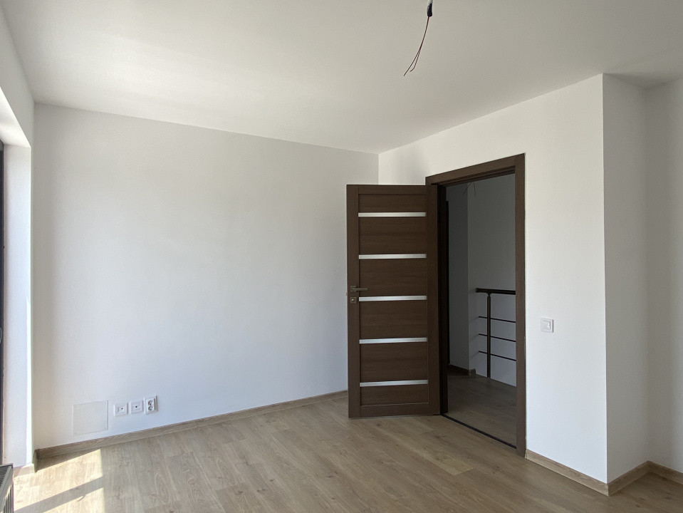 Mutare rapidă! Duplex P+M, 4 cam, 94mpu, 250mpt! Comision 0%!