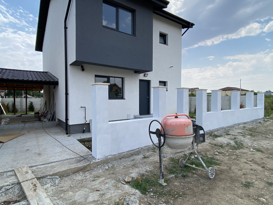 Casă 110mp P+1+pod, 4 camere, 290 mp teren–mutare rapidă, comision 0%