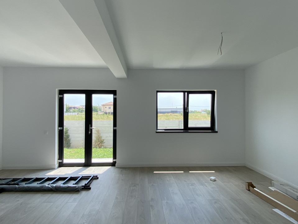 Casă 110mp P+1+pod, 4 camere, 290 mp teren–mutare rapidă, comision 0%