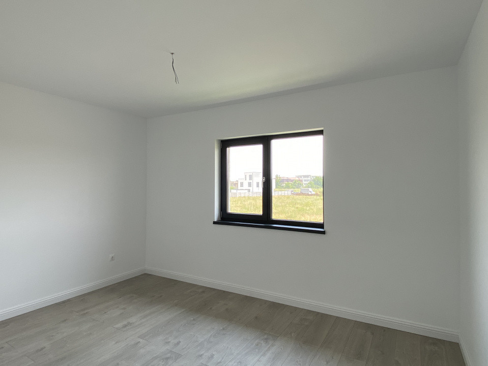 Casă 110mp P+1+pod, 4 camere, 290 mp teren–mutare rapidă, comision 0%