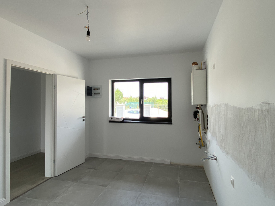 Casă 110mp P+1+pod, 4 camere, 290 mp teren–mutare rapidă, comision 0%