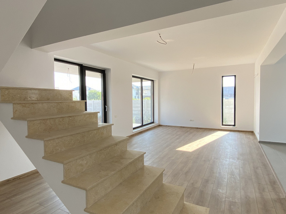 Casă P+1+pod, 5 camere, 155 mp utili, teren 433 mp, mutare rapidă!