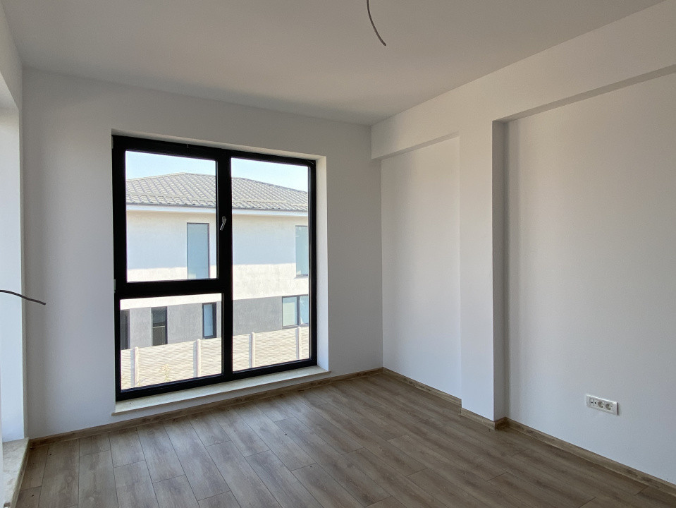 Casă P+1+pod, 5 camere, 155 mp utili, teren 433 mp, mutare rapidă!