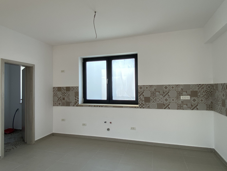 Casă P+1+pod, 5 camere, 155 mp utili, teren 433 mp, mutare rapidă!