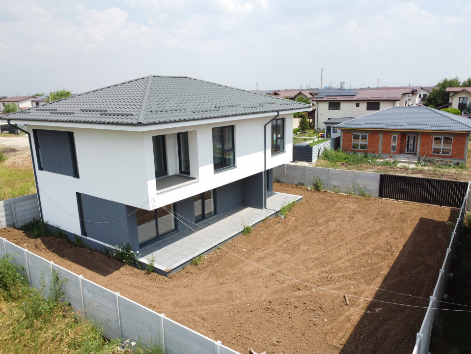 Casă P+1+pod, 5 camere, 155 mp utili, teren 433 mp, mutare rapidă!