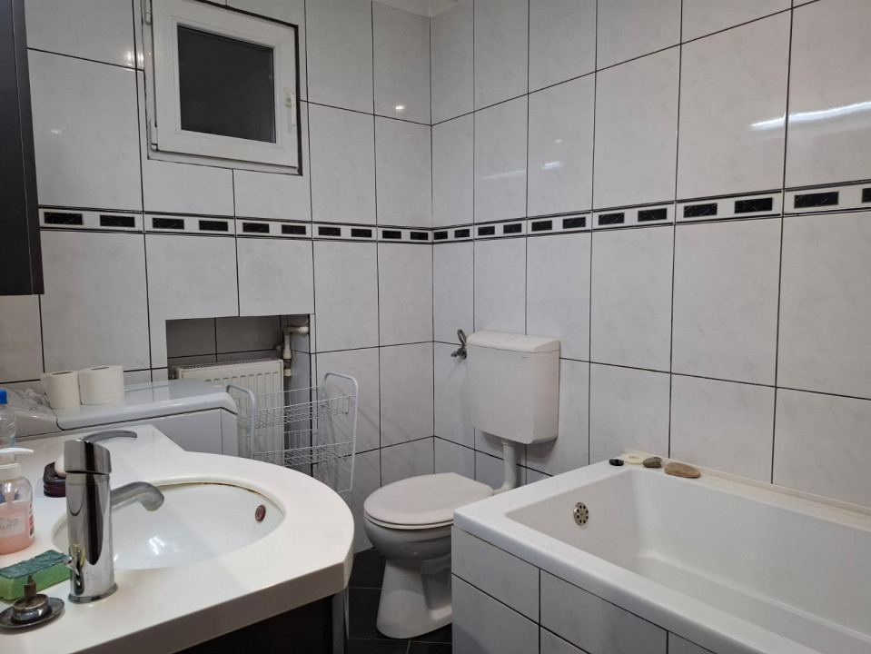 Apartament 2 camere, Piata A. Lahovari, IDEAL INVESTITIE