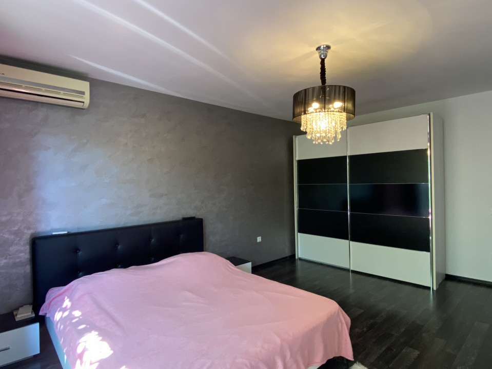 Vila complet mobilată, 4 camere, garaj, 414 mp teren, comision 0%