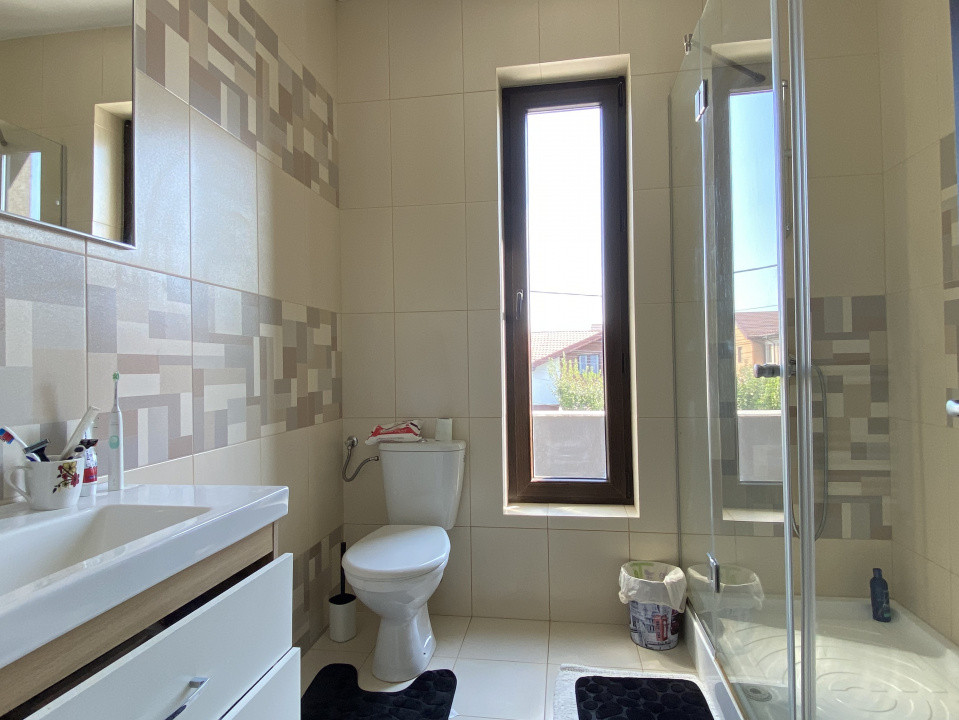 Vila complet mobilată, 4 camere, garaj, 414 mp teren, comision 0%