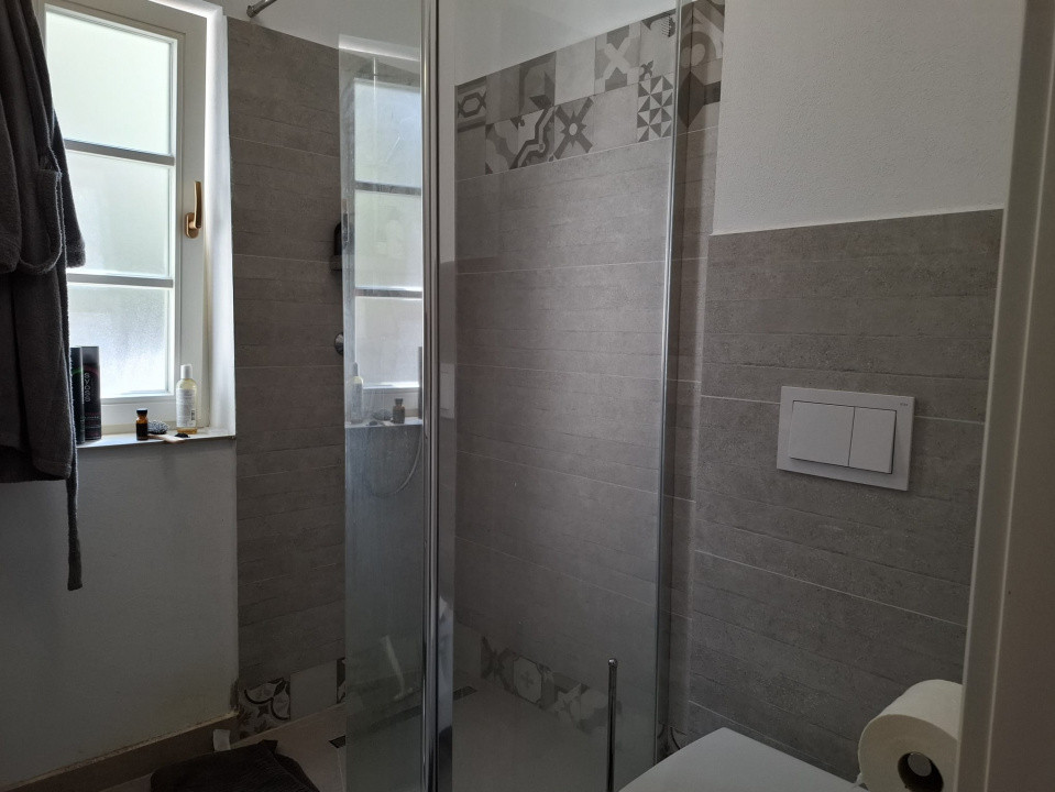 Capitale, Vila interbelică 8 camere, 222mp utili, curte și 3 locuri parcare!