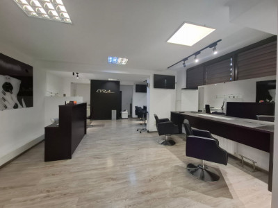 Spațiu complet utilat, ideal salon sau activitate comercială! Apusului