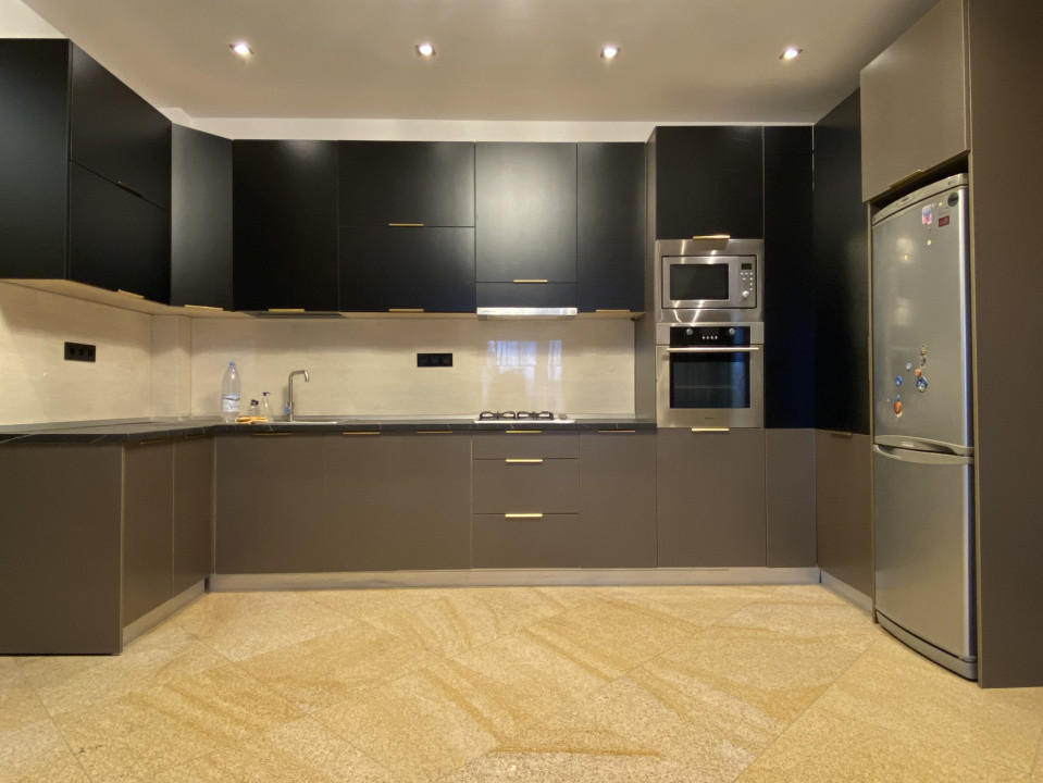 Apartament boutique 3 camere, 2 băi, 79mp, complet mobilat! Comision 0