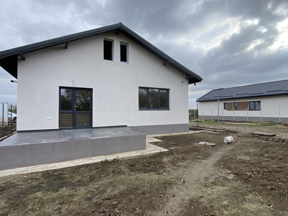 Liniște, natură și confort – casă nouă, 4 cam, la cheie în Tegheș! 