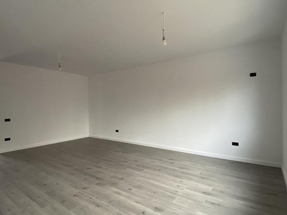 Liniște, natură și confort – casă nouă, 4 cam, la cheie în Tegheș! 