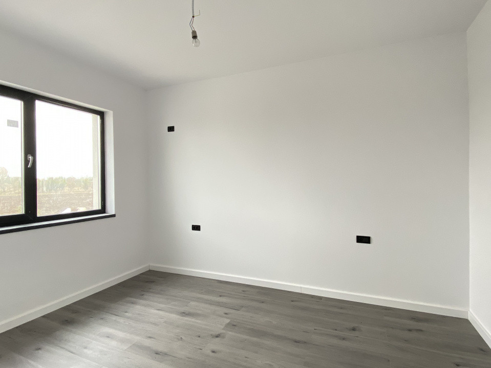 Liniște, natură și confort – casă nouă, 4 cam, la cheie în Tegheș! 