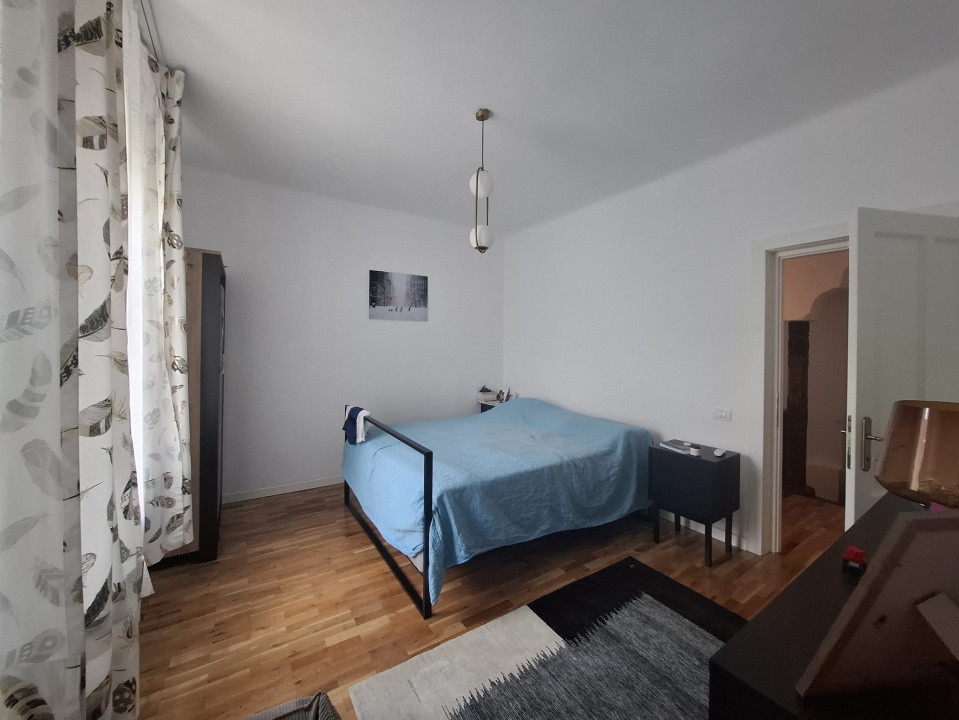 Capitale, Vila interbelică 7 camere, 222mp utili, curte și 3 locuri parcare!