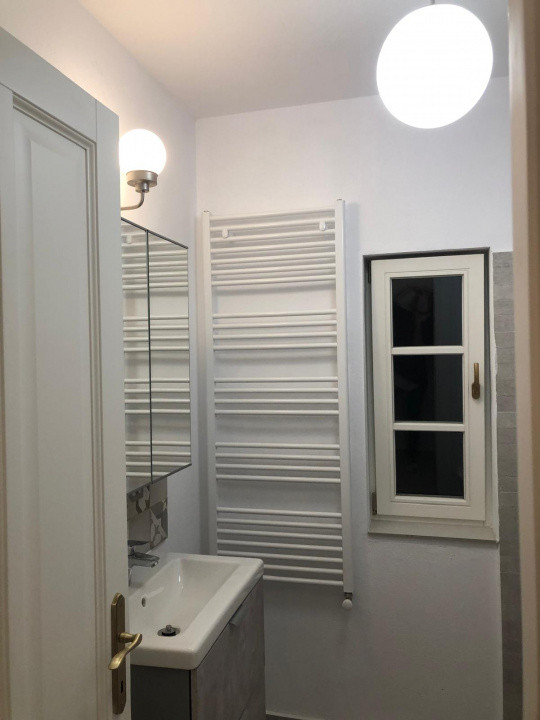 Capitale, Vila interbelică 7 camere, 222mp utili, curte și 3 locuri parcare!