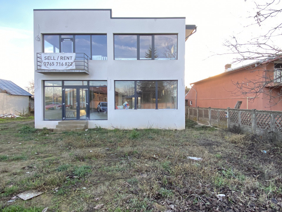 Spațiu comercial stradal P+1, 244 mpu, teren 500mp!Utilități complete!