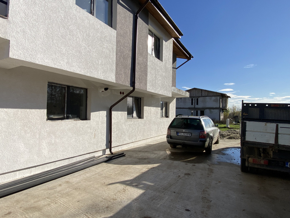 Nou! Casa tip cub, 3 camere, utilitati si curte! Comision 0%!