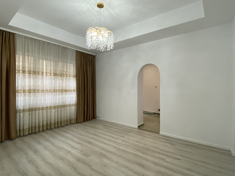 Oportunitate! Ap 2 cam în vilă interbelică, renovat! 