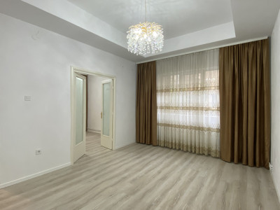 Oportunitate! Ap 2 cam în vilă interbelică, renovat! 