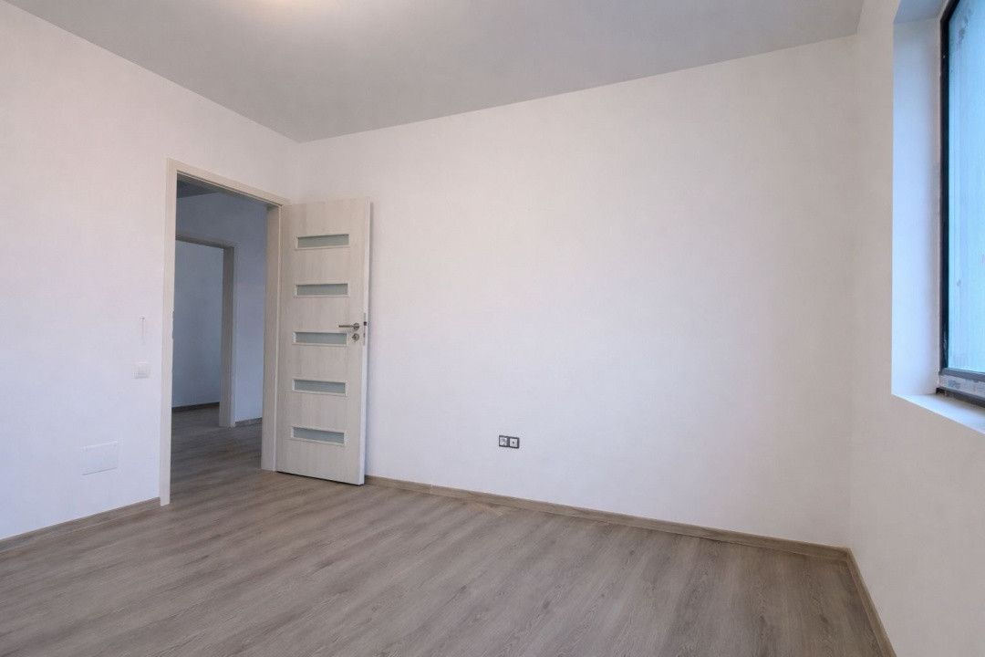 Casa parter 3 cam, transport in comun, 300mp teren! Comision 0%!