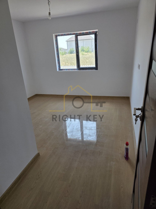 Ocazie! Casa P+pod placa, teren 250mp, clinceni! Comision 0%!