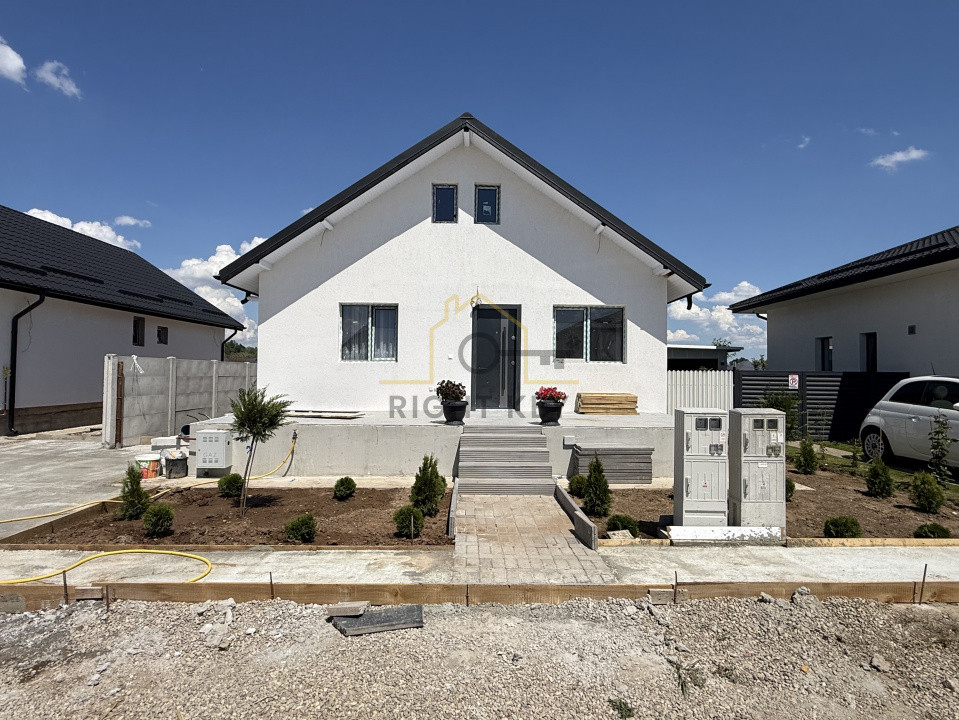 Super Pret! Casa P+pod placa, teren 250mp, clinceni! Comision 0%!