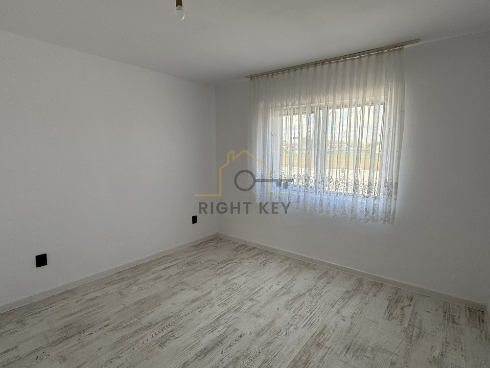 Super Pret! Casa P+pod placa, teren 250mp, clinceni! Comision 0%!