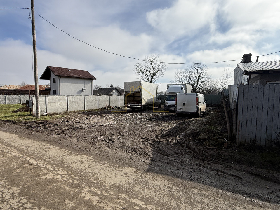 Ocazie! Teren invravilan Sabareni 295MP D:13M utilitati! Comision 0%!