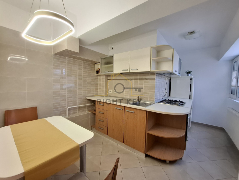 Mega Mall-garsoniera de inchiriat recent renovata