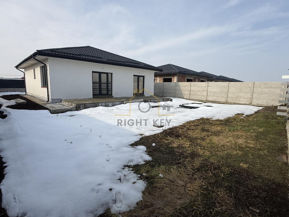 Casa pe parter, pod depozitare, 4 camere, teren 500mp! Comision 0%!