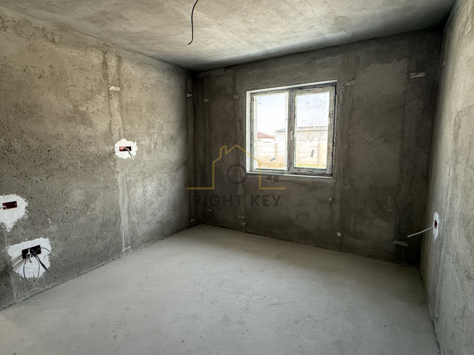 Oportunitate! Casa tip duplex, 3 cam, placa, T: 250mp! Comision 0%!