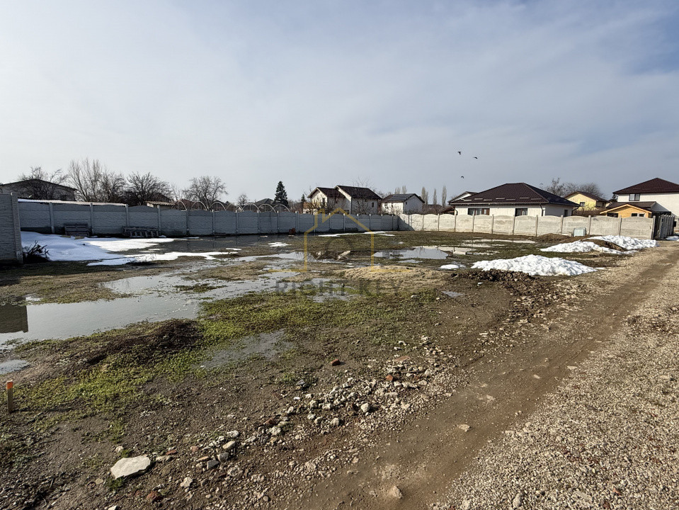 Loturi 382mp, 514mp, strada principala, toate utilitatile!Comision 0%!