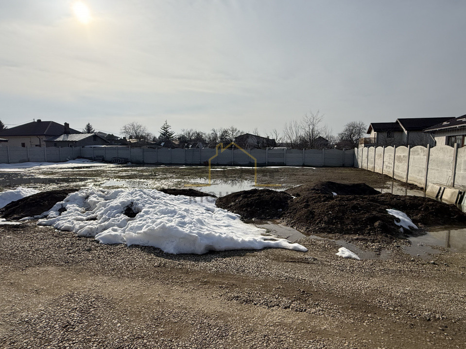 Loturi 382mp, 514mp, strada principala, toate utilitatile!Comision 0%!