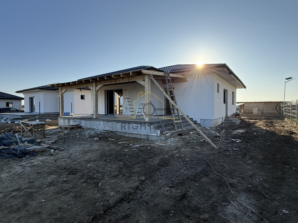 Zona linistita, STB, casa P+pod, placa, finisaje premium! Comision 0%!